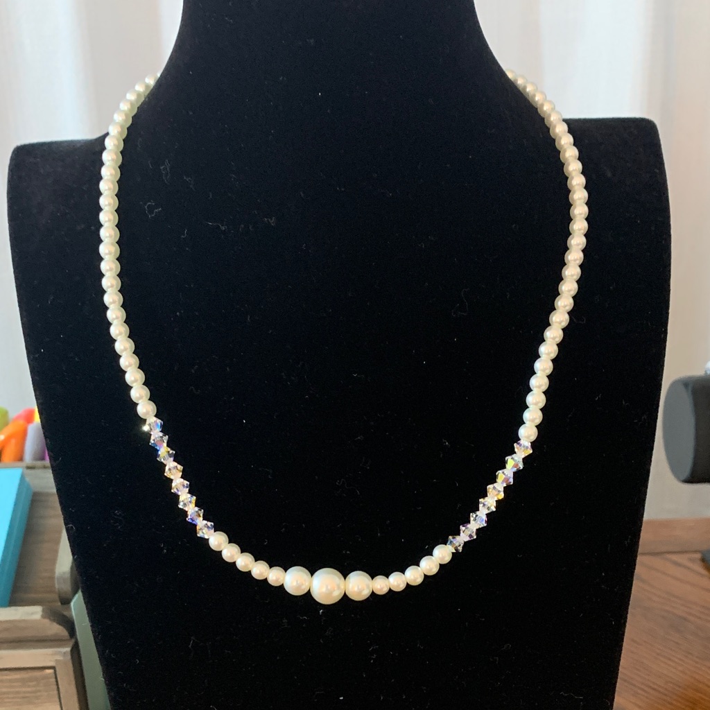 Joan Rivers Glass Pearl And Crystal Necklace